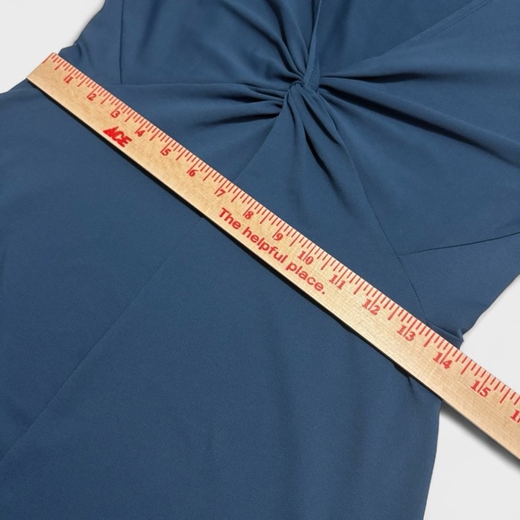 Patagonia Bandha Dress Womens Medium Blue Front Twist Fit & Flare Jersey Stretch - Picture 7 of 11